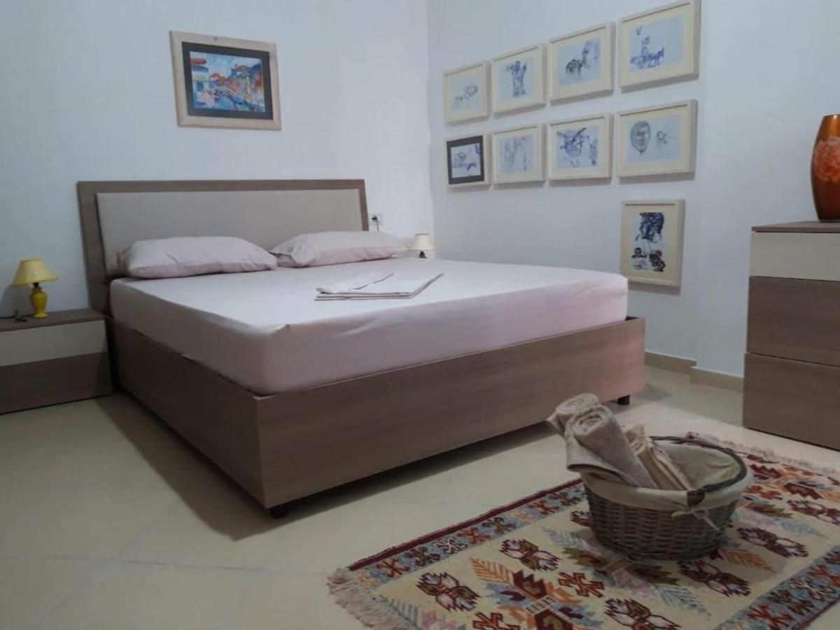 Taste Of The Mediterranean- Artist 's Apartament *
